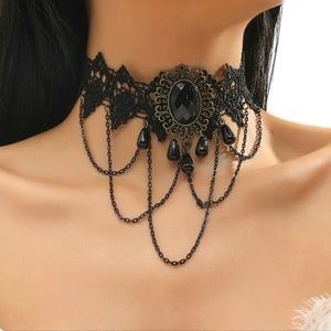 Victorian Style Necklace Choker